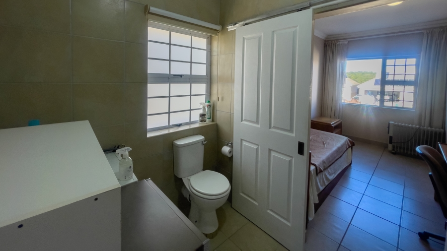 2 Bedroom Property for Sale in Heiderand Western Cape